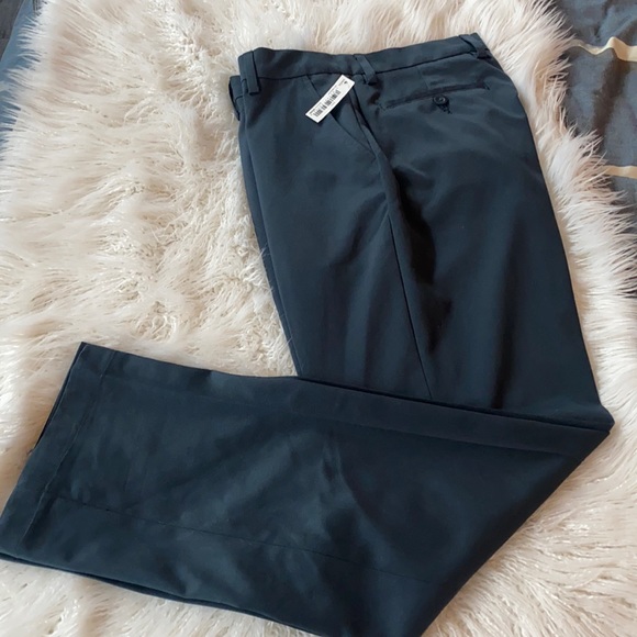 Amazon Essentials Men Classic-fit Dress Pants NWT - Picture 4 of 10